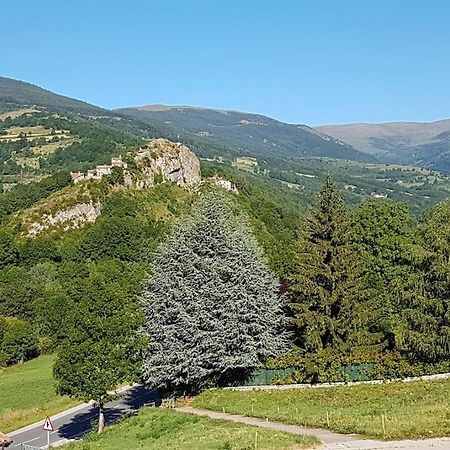 El Mussol De La Vila Camprodon, Balconets Amb Vistes A La Placa Extérieur photo